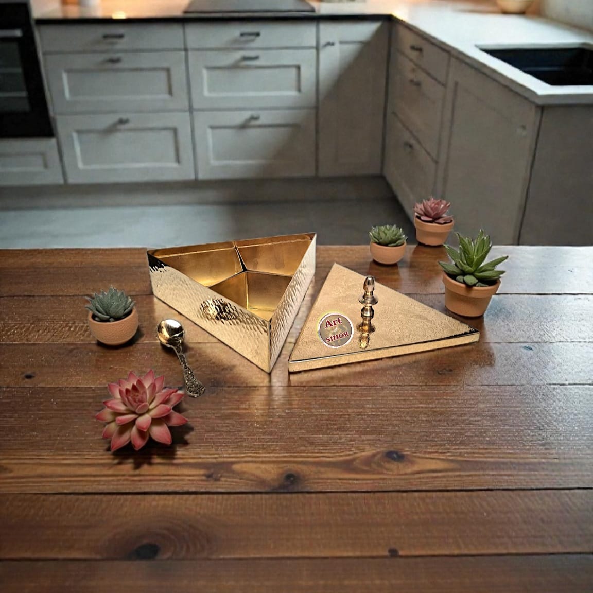 🔼Brass Triangular Storage Box✨ - Image 2